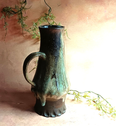 Studio pottery medieval - studio,