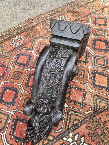 Large medieval style - large,